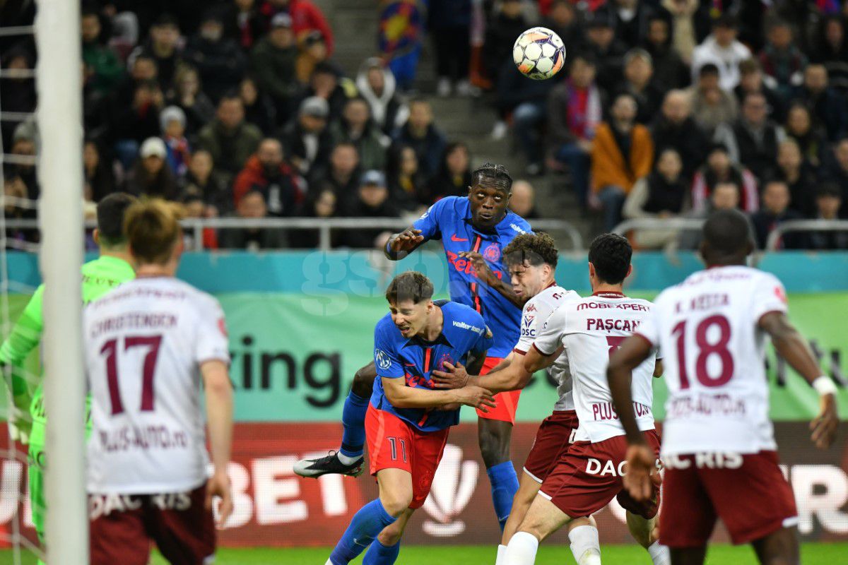 Rapid a rămas în 10 oameni contra FCSB-ului. Un expert în arbitraj contestă: „Niciodată galben acolo!”