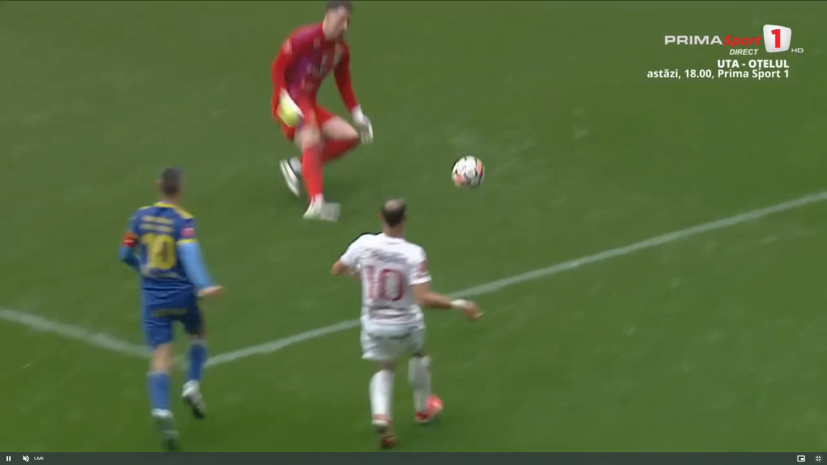 Gol de cascadorii râsului în Superliga! Ploaia de la Sibiu l-a doborât pe portarul Krell