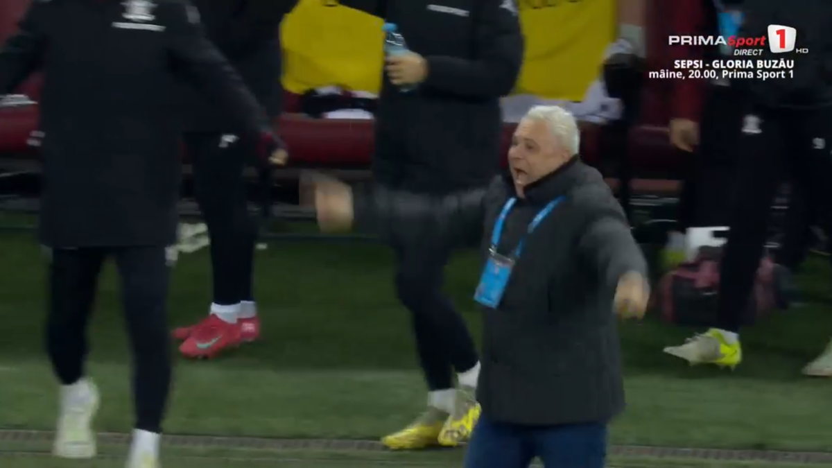 Rapid a cerut penalty în prima repriză a derby-ului cu FCSB