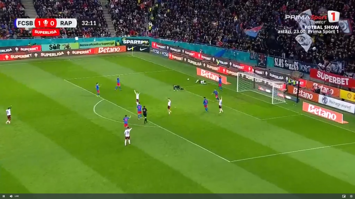 Rapid a cerut penalty în prima repriză a derby-ului cu FCSB