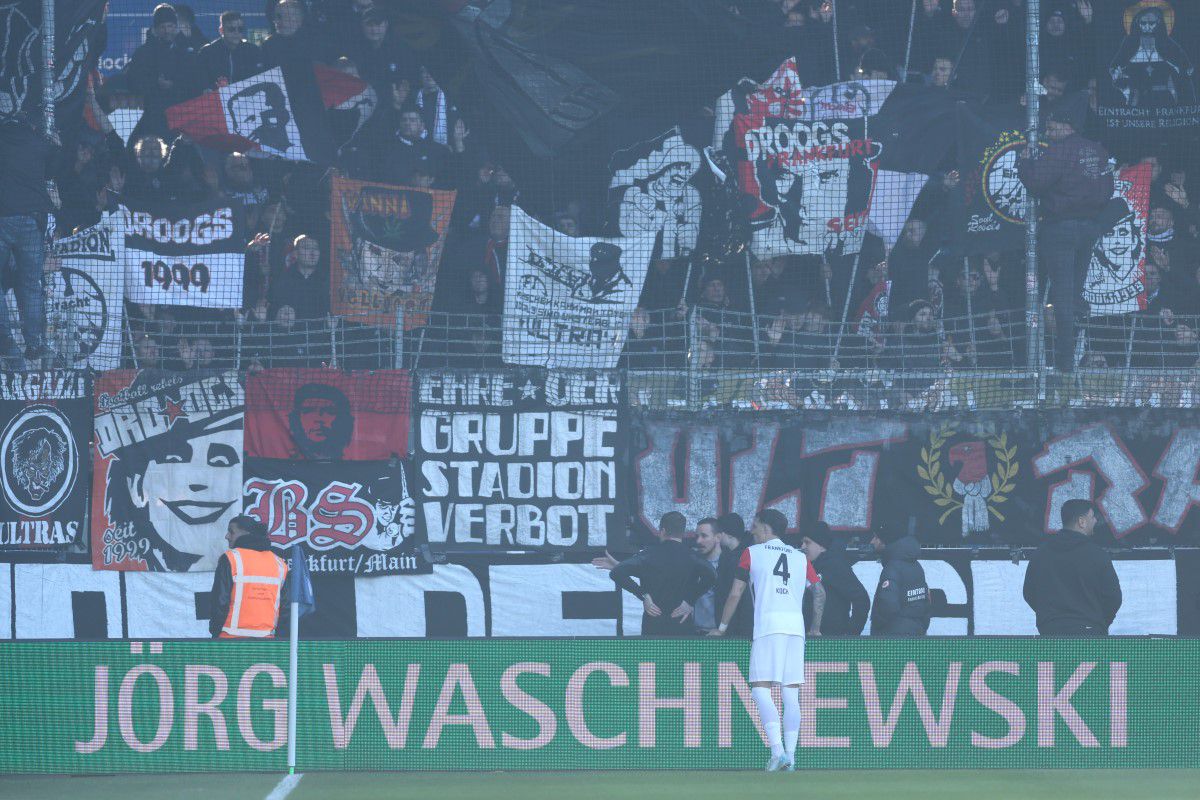 Start întârziat cu 50 de minute în Bochum - Eintracht Frankfurt