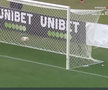 Gol de cascadorii râsului în Superliga! Ploaia de la Sibiu l-a doborât pe portarul Krell