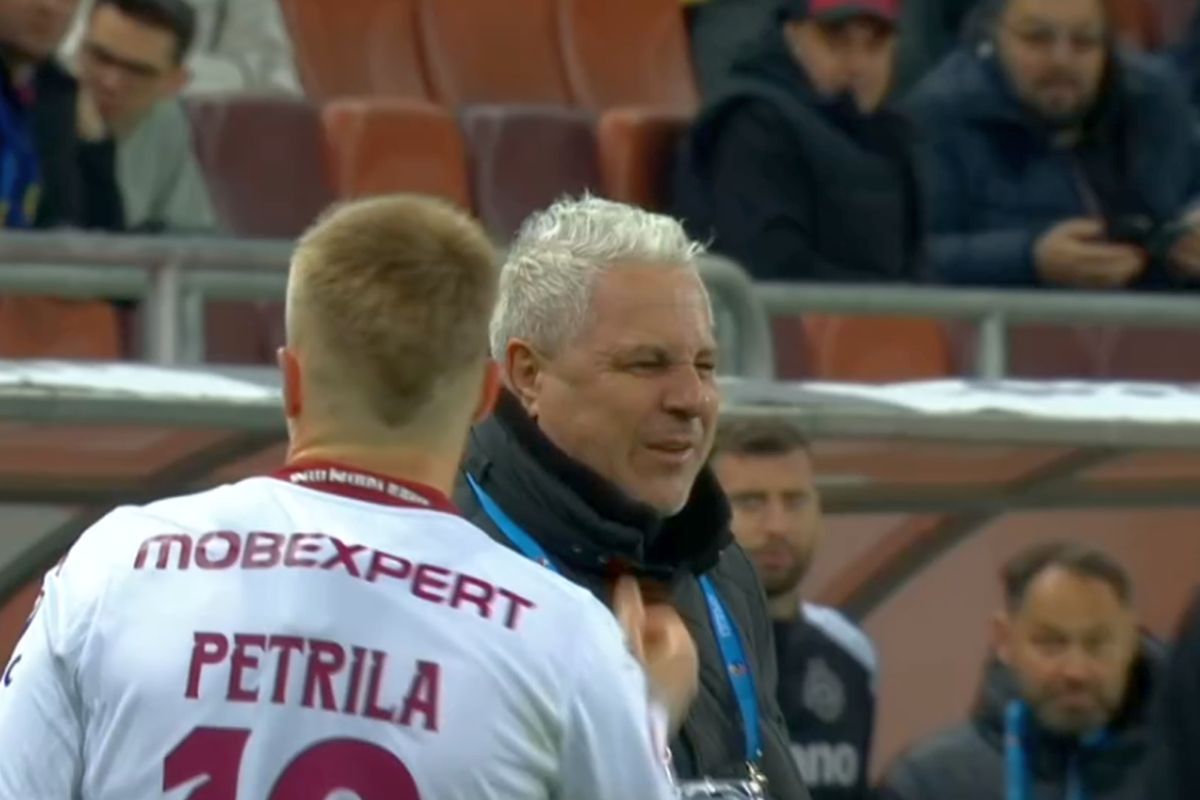 Rapid a cerut penalty în prima repriză a derby-ului cu FCSB