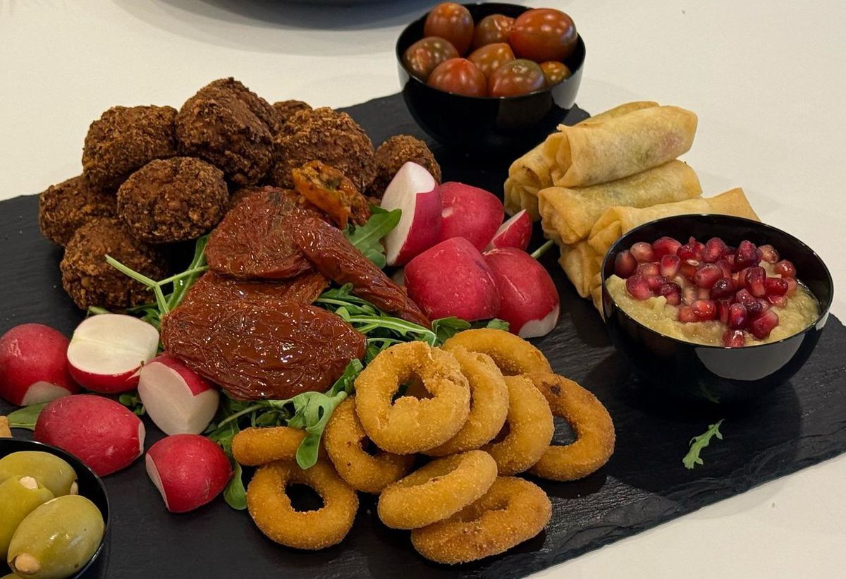 Cum arată loja lui Dan Șucu la FCSB - Rapid » Ce are în meniu patronul giuleștenilor