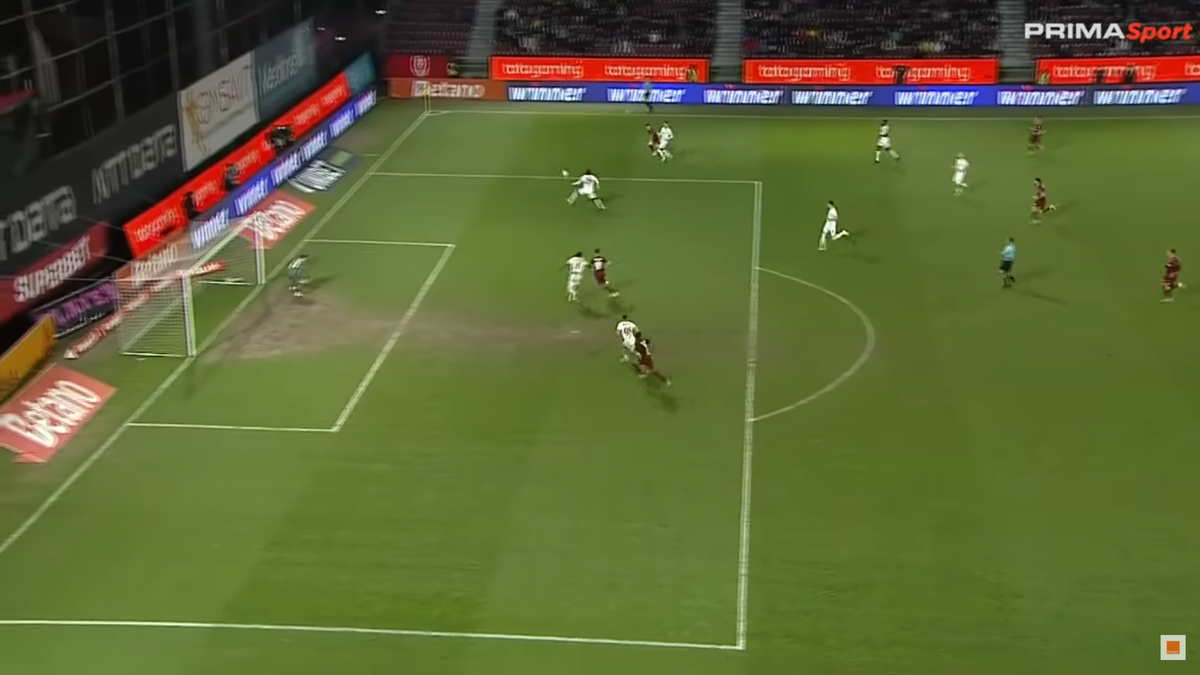 „Hențul lui Homawoo e intenționat, fără discuții” » Conspirație lansată în direct, după CFR Cluj - Dinamo