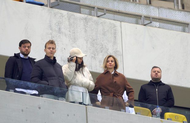 Dan Șucu, surprins la derby alături de jucătorul pe care a luat 500.000 de euro! Mircea Lucescu și Mircea Geoană sunt prezenți pe stadion
