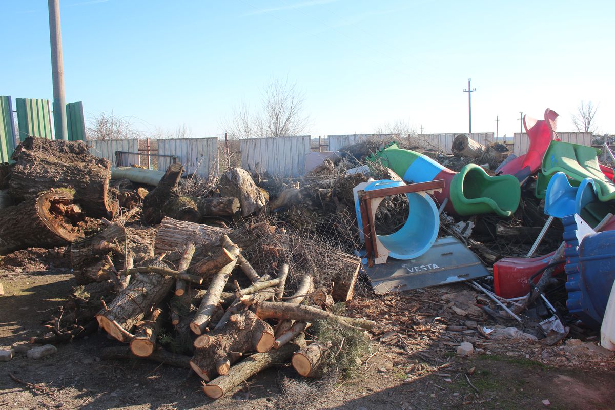 Cum arată acum stadionul pe care Borcea i-a stins țigara pe frunte lui MM Stoica » De la Dinamo, Hamburg și Olanda la Real Cosâmbești și Bărăganul Ciulnița