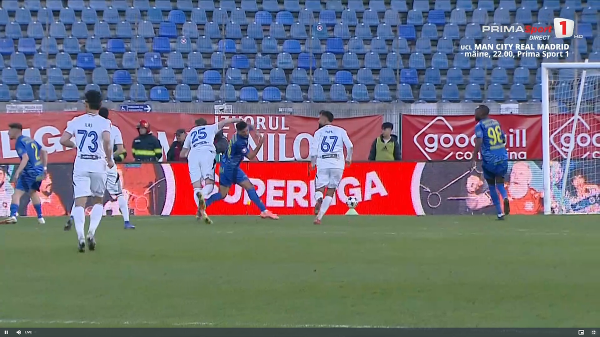 Zi de coșmar pentru fotbalistul din Superliga: autogol și „ROȘU” într-un interval de 4 minute!