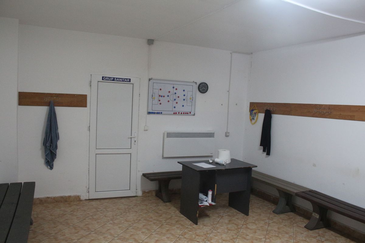 Cum arată acum stadionul pe care Borcea i-a stins țigara pe frunte lui MM Stoica » De la Dinamo, Hamburg și Olanda la Real Cosâmbești și Bărăganul Ciulnița