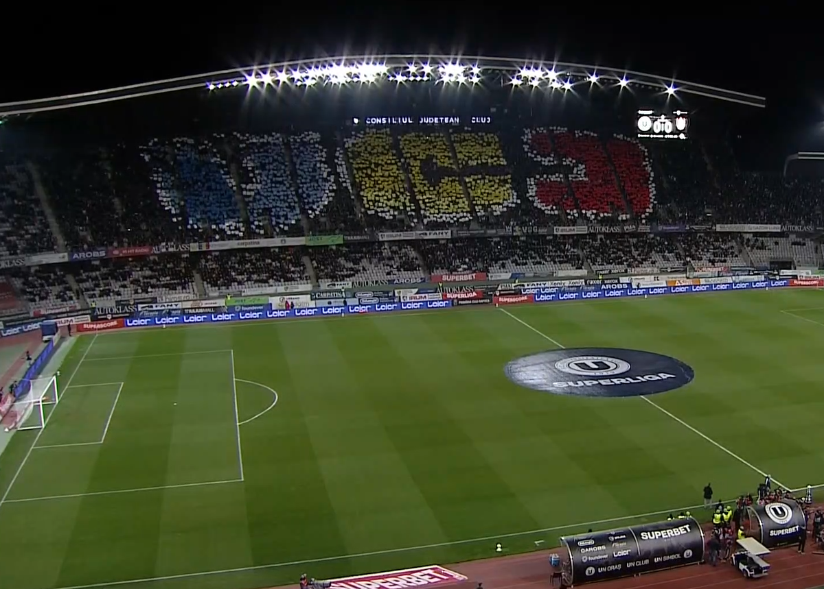 Scenografie în „tricolor” la derby-ul U Cluj - CFR! Atmosferă spectaculoasă pe Cluj Arena