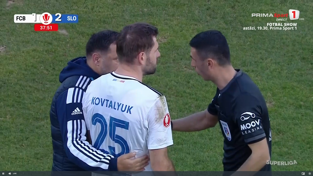 Zi de coșmar pentru fotbalistul din Superliga: autogol și „ROȘU” într-un interval de 4 minute!