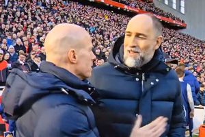 Antrenorul lui Drăgușin, furios: „Ce fel de întrebare e asta?!” + Gafă pe gazon, l-a confundat pe Arne Slot