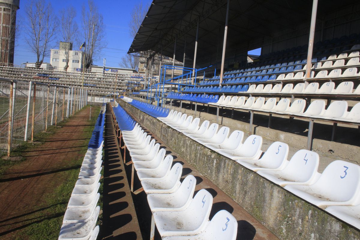 Cum arată acum stadionul pe care Borcea i-a stins țigara pe frunte lui MM Stoica » De la Dinamo, Hamburg și Olanda la Real Cosâmbești și Bărăganul Ciulnița