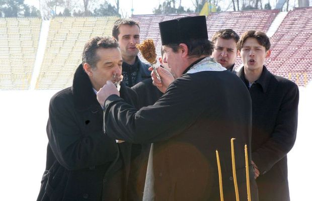 CORONAVIRUS. Ce face Gigi Becali în noaptea de Înviere: „Merg eu cu un preot, cu mașina”