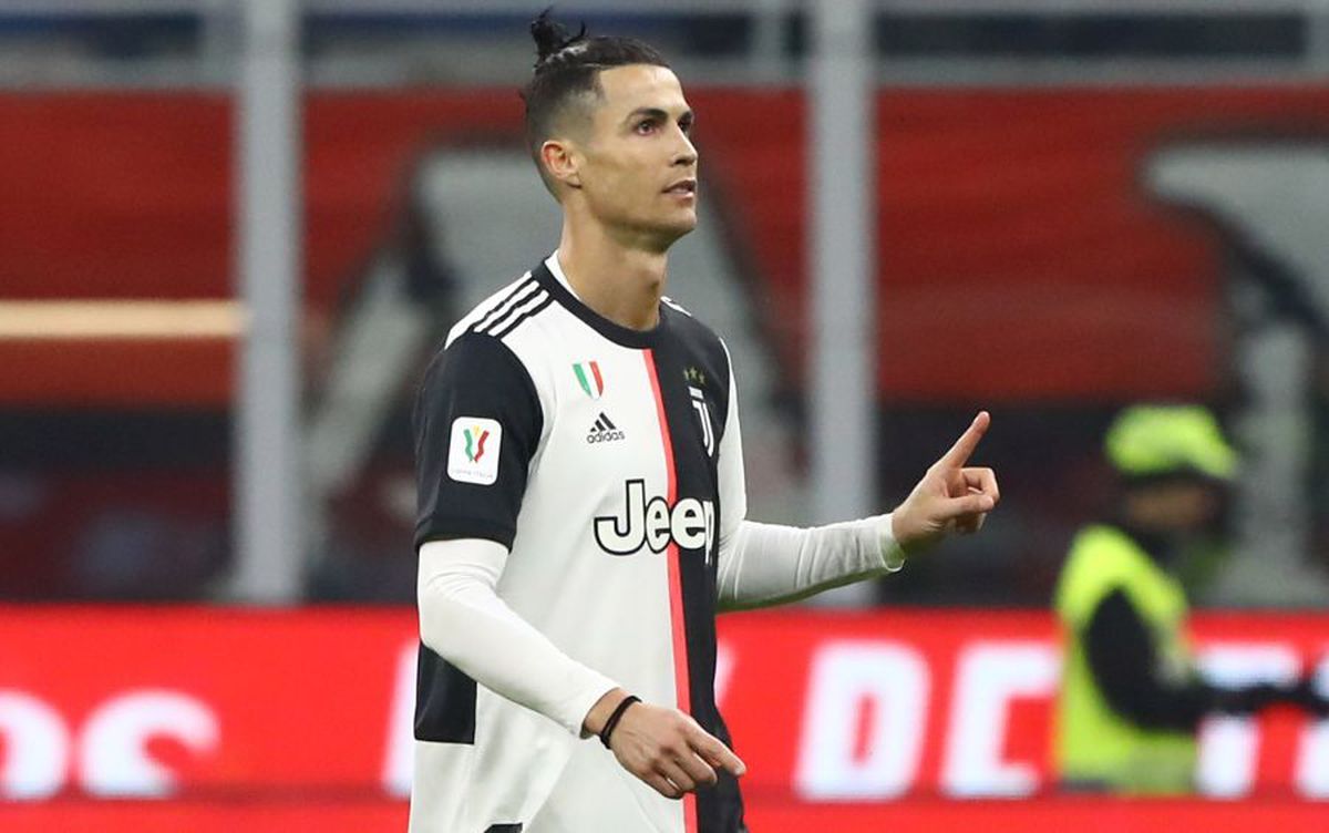 Mesajele postate de Cristiano Ronaldo despre prevenția infectării cu COVID-19, de 40 de ori mai mediatizate decât cele ale OMS