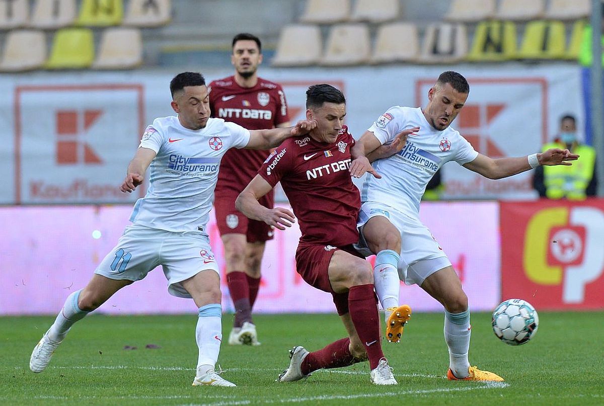 Jucătorii de la FCSB, deranjați de deciziile lui Becali și Petrea?! » Teorie surprinzătoare după Supercupă: „Nu le-a picat bine! E o frustrare”