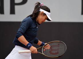 Emma Răducanu, eșec dureros în Billie Jean King Cup: „E dificil când nu poți să alergi. Sper să mă fac bine”
