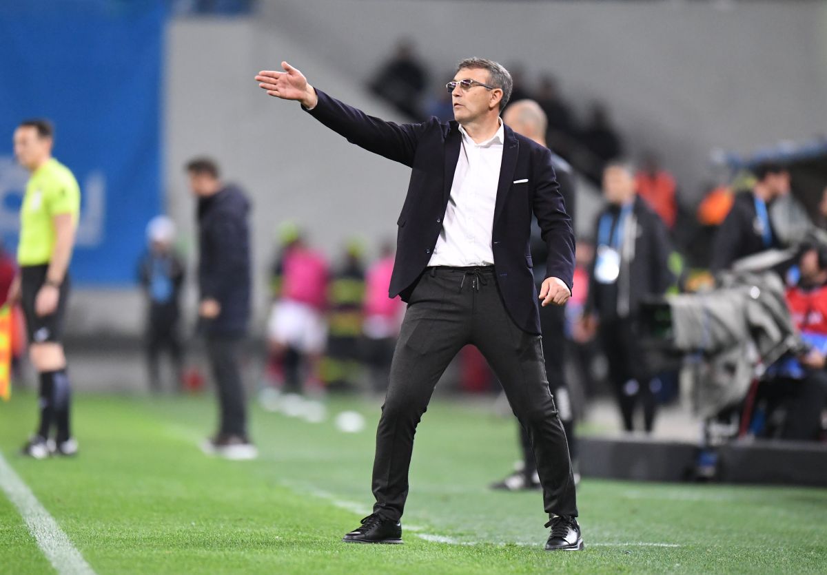 Ultrașii giuleșteni i-au cerut demisia lui Adrian Mutu, imediat după CSU Craiova - Rapid 3-1