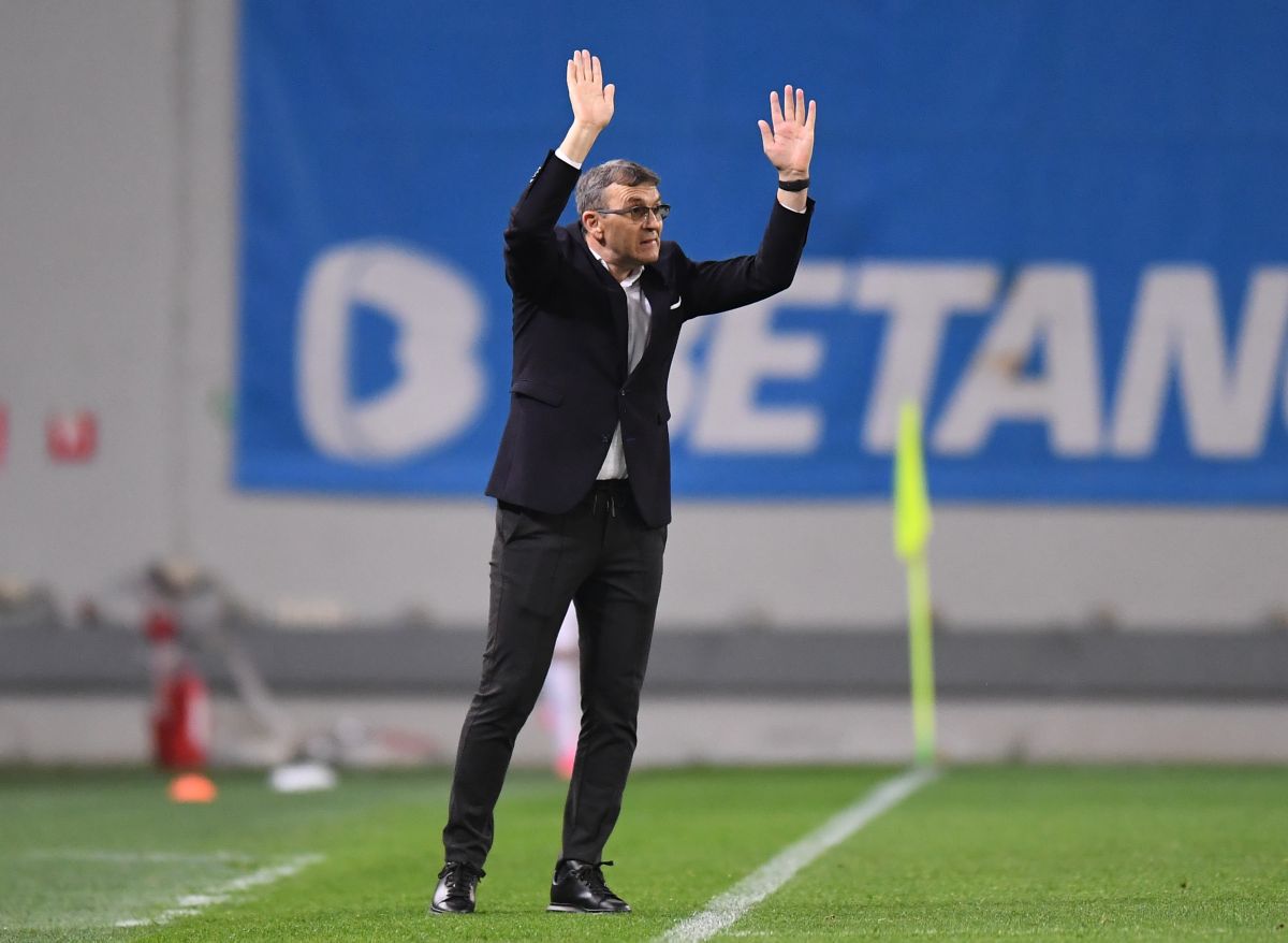 Adrian Mutu nu cedează în fața ultrașilor: „Nu știu dacă e o părere de ansamblu, se uită repede aici. Cu Sepsi n-au văzut, au părăsit sectorul”