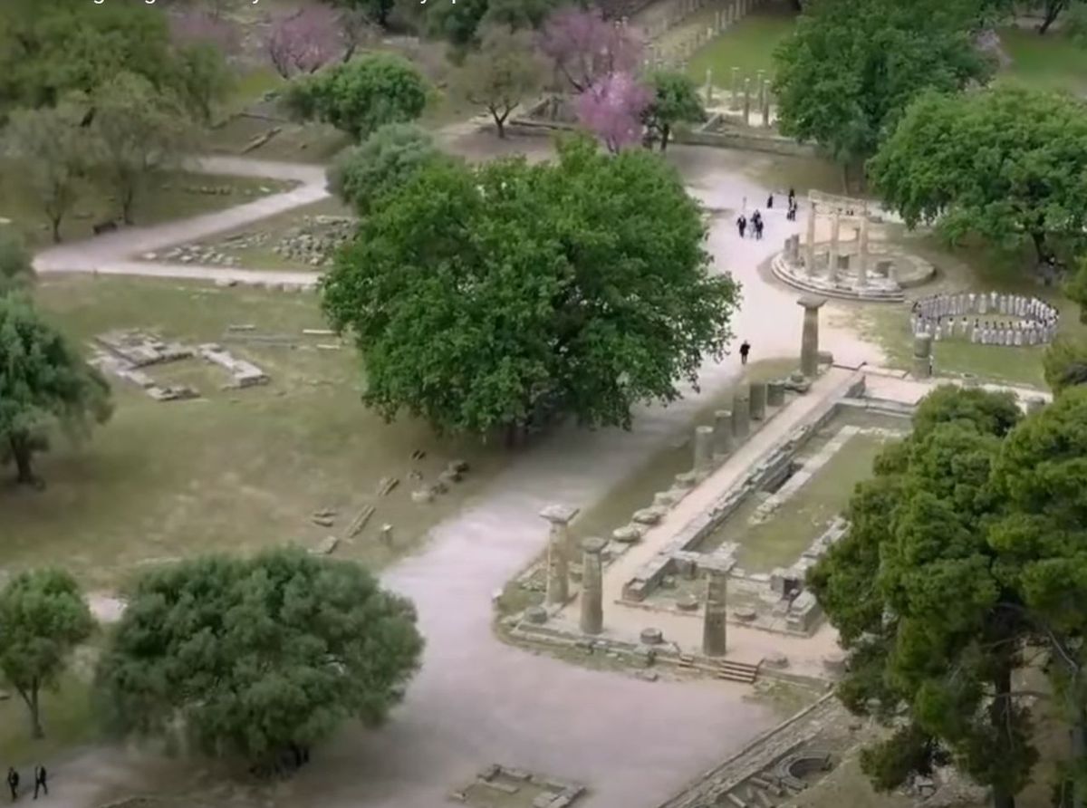 Ceremonia de aprindere a Flacării Olimpice la Archaia Olympia