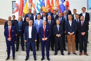 Burleanu, sărit de Ceferin, după atacul cu „clovni” » UEFA, întâlnire cu 11 federații din zona balcanică, fără România