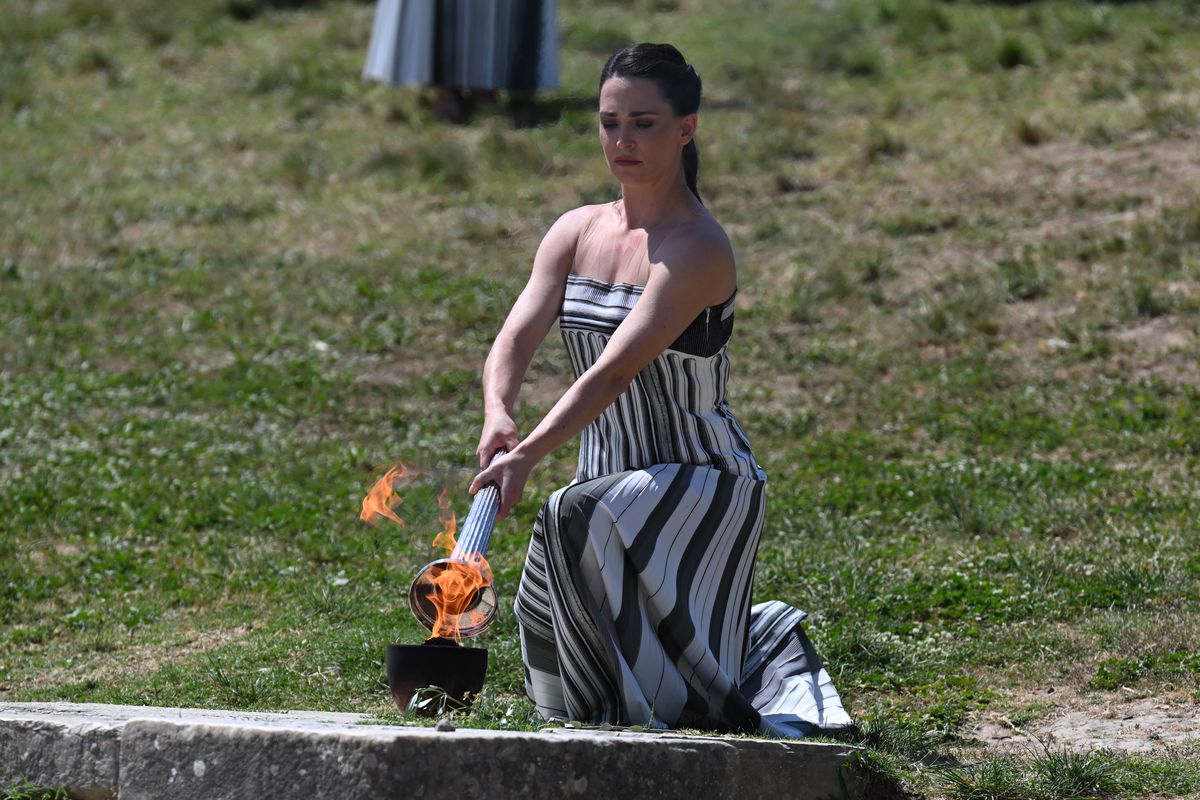 Ceremonia de aprindere a Flacării Olimpice la Archaia Olympia