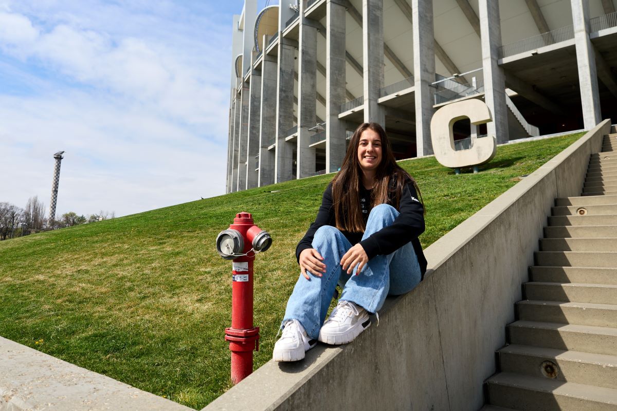 Jennifer Gutierrez, extrema de la CSM București: „Cristina Neagu este lider înnăscut, iar noi știm: Ultima minge, dați-i-o ei!" + Cum s-a adaptat în România și ce pasiune surprinzătoare are în afara handbalului