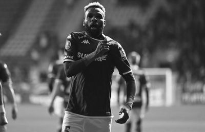 „Moarte învăluită în mister” » Reacții în lanț din presa internațională, după decesul lui Aaron Boupendza