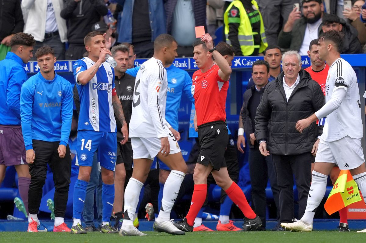 Gafa pentru care Mbappe a primit doar o etapă de suspendare » Explicațiile fostului arbitru