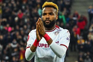 Aaron Boupendza a murit! Fostul jucător de la Rapid ar fi căzut de la etajul 11 » Toate informațiile de până acum