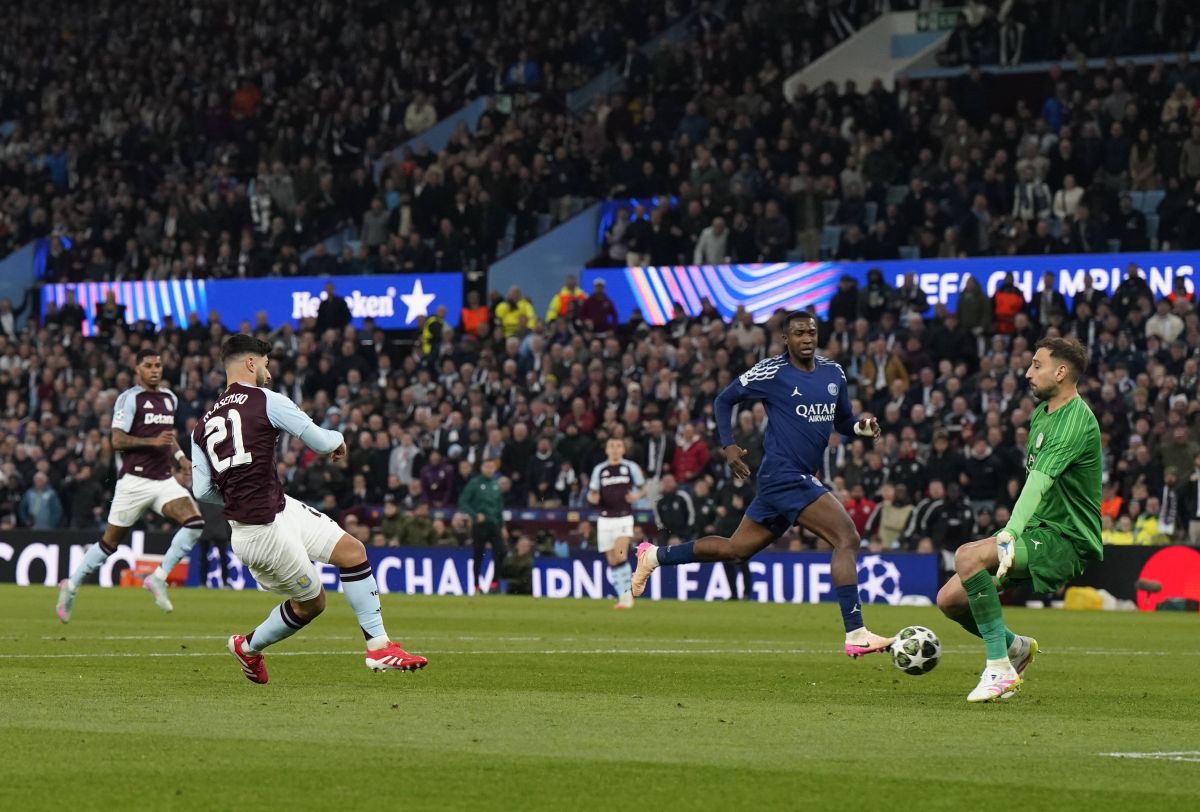 Gianluigi Donnarumma a fost din nou miraculos în poarta lui PSG pe Villa Park