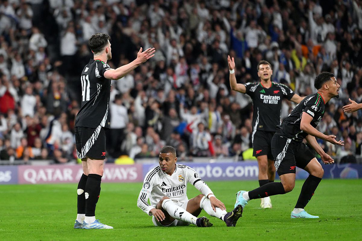 Decizie controversată în Real Madrid - Arsenal: a fost sau nu penalty la duelul Mbappe - Rice?