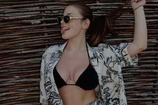 Bîrligea și iubita Antonia au mers la Real Madrid - Arsenal » Nu și-au ascuns simpatiile: ce tricouri au purtat