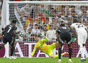 Moment important în Real Madrid - Arsenal » Și-a bătut joc de un penalty cu o „scăriță” stranie