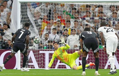 Moment important în Real Madrid - Arsenal » Și-a bătut joc de un penalty cu o „scăriță” stranie