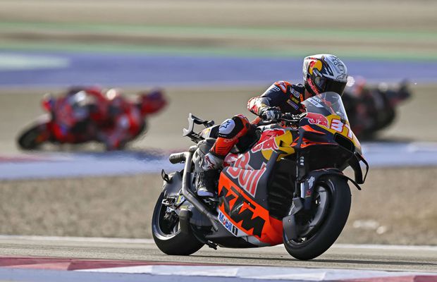 Lovitură la vârful MotoGP » „Cel mai talentat pilot al acestei generații” poate face pasul către un uriaș al competiției