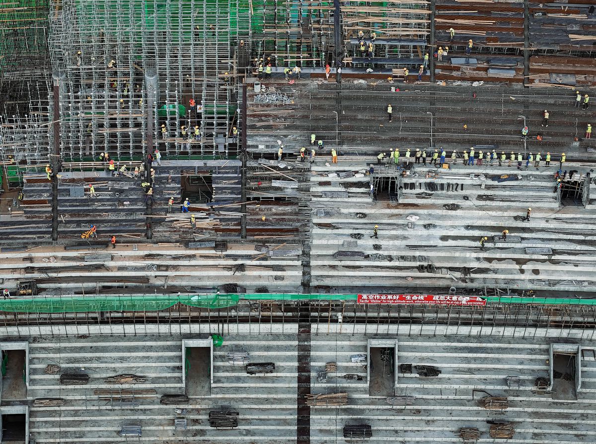 Localnicii s-au crucit când l-au văzut! Ce stadion construiesc chinezii în Africa: cu 100 de milioane de euro mai scump decât Arena Națională