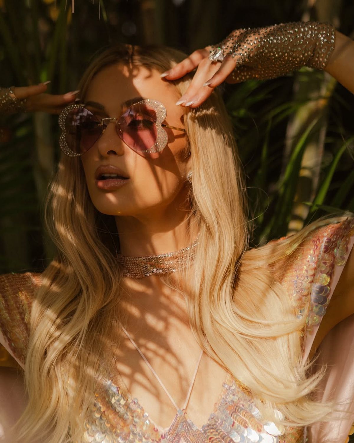 Paris Hilton va concerta în luna iunie pe stadionul „Ion Oblemenco” din Craiova! La ce festival va participa și cât costă biletele