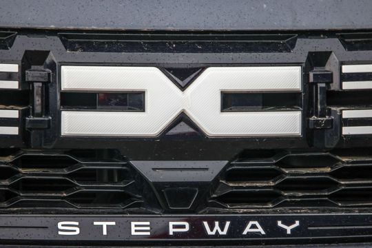 Dacia atacă piața auto cu un accesoriu revoluționar: Ce va apărea pe noile modele Duster, Spring și Bigster
