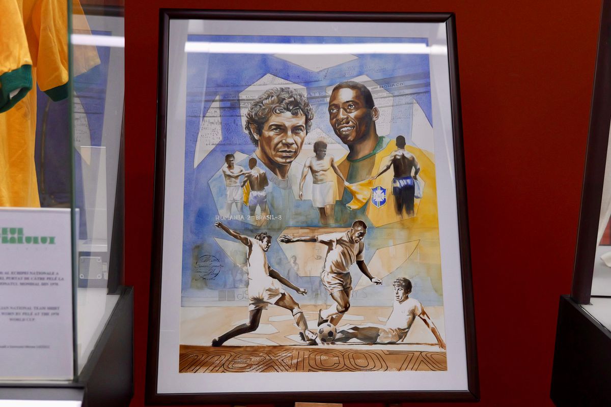 Zi specială la Muzeul Fotbalului: acces gratuit la colecția lui Mircea Lucescu » Au venit primii jucători de la FCSB