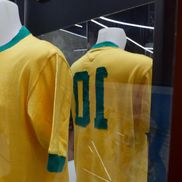 Zi specială la Muzeul Fotbalului: acces gratuit la colecția lui Mircea Lucescu // FOTO Andrei Furnigă