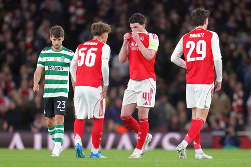 Declan Rice (centru, cu numărul 41) // FOTO: Imago Images