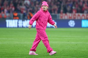 Lennart Karl l-a scandalizat pe Ballack: „Își va primi pedeapsa în vestiar, sunt sigur!”