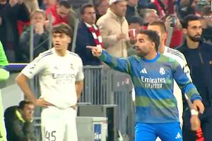 Nu s-a văzut la TV! Carvajal s-a răstit la el și l-a arătat cu degetul, direct pe teren: „La naiba, e din vina ta!”