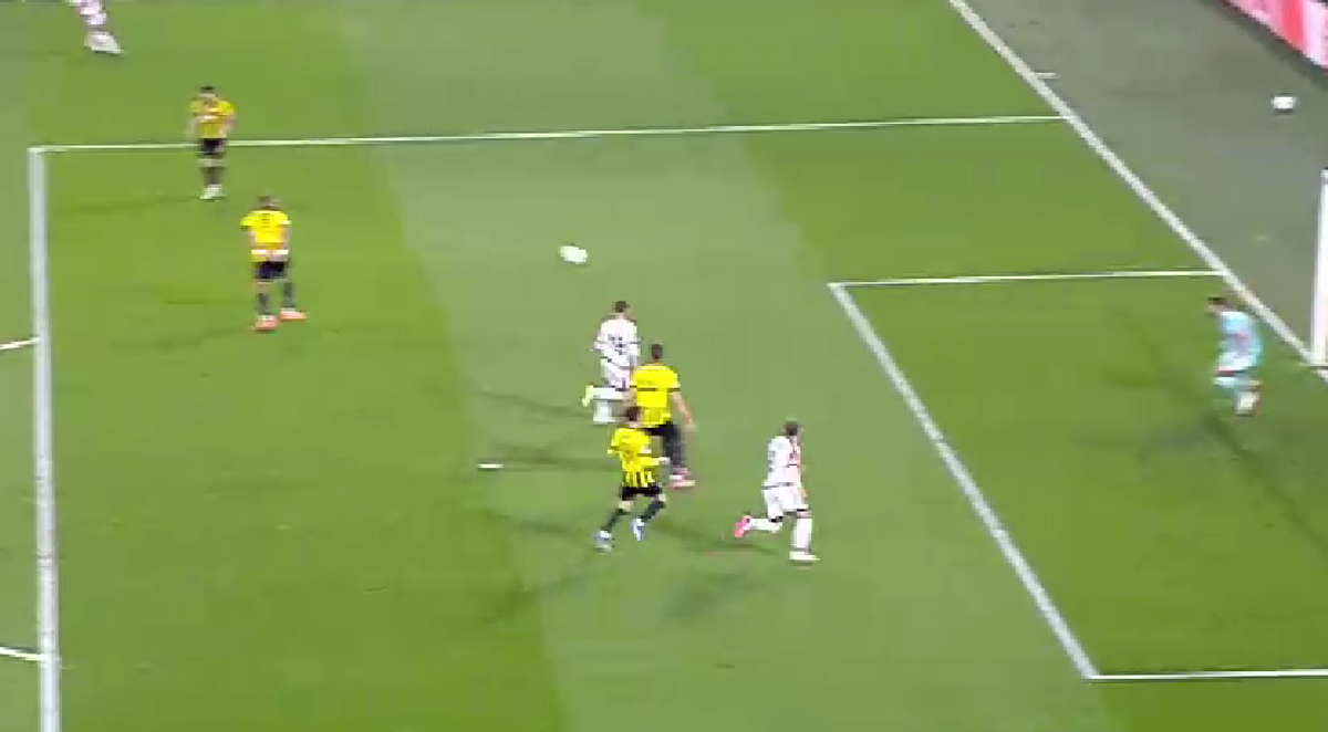 Andrei Rațiu, ocazie monumentală în AEK Atena - Rayo Vallecano