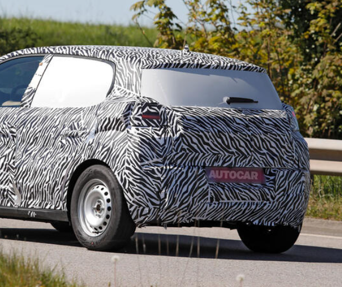 Primele imagini: noua Dacia Evader a fost surprinsă astăzi pe stradă!