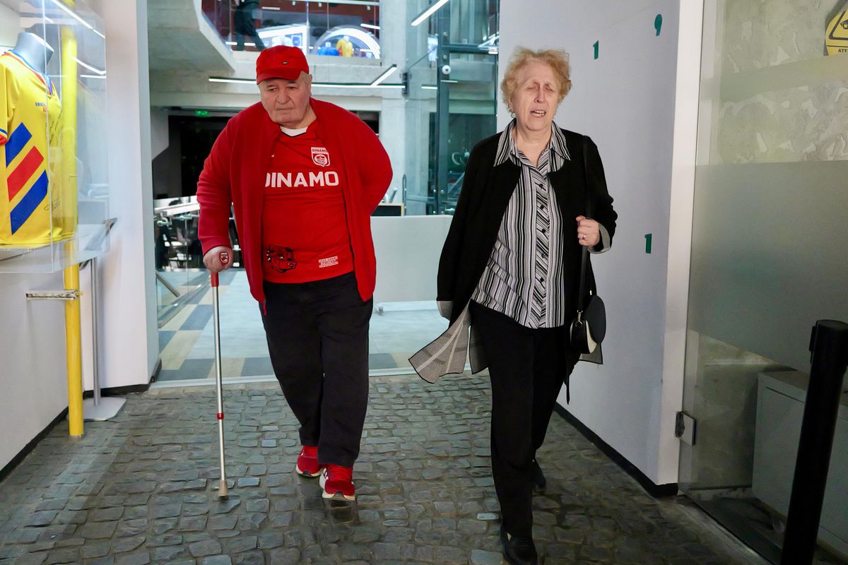 Personalitățile prezente la Muzeul Fotbalului, colecția lui Mircea Lucescu