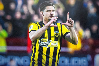 Răzvan Marin a marcat în AEK Atena - Rayo Vallecano
