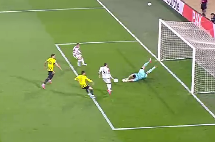 Andrei Rațiu, ocazie monumentală în AEK Atena - Rayo Vallecano // captură DigiSport