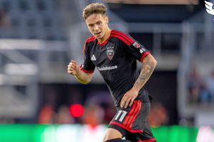 Louis Munteanu, bătut de o echipă de Liga 3 la primul meci ca titular pentru DC United